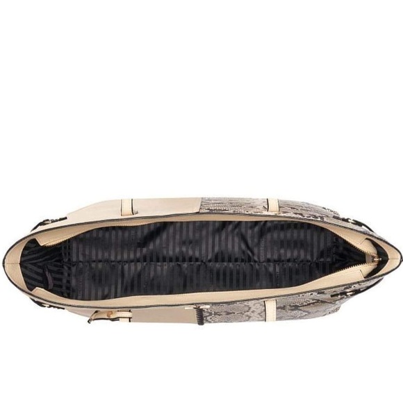 Victoria secret Large Tote NWT - Picture 3 of 7